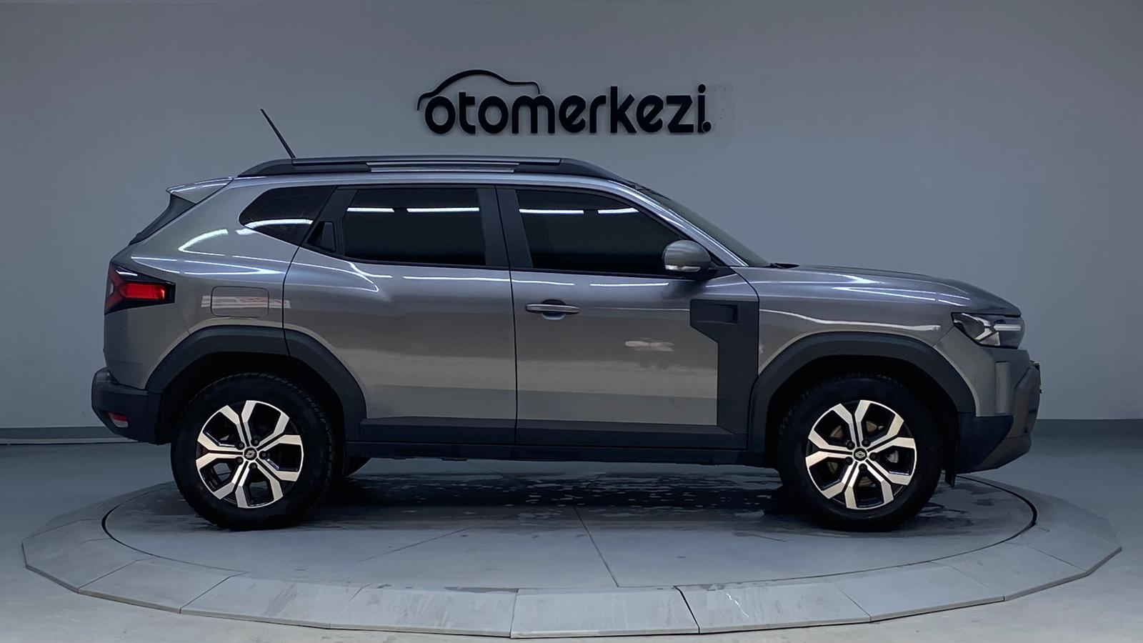 RENAULT DUSTER 4